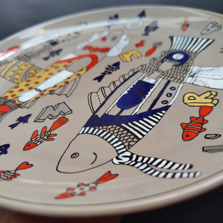Decorative ceramic plate "L'amour" from the series "Fishdom".