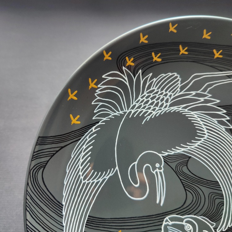 Decorative ceramic plate "Heron and Tiger" from the series "The Chase".