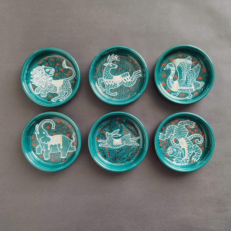 Decorative ceramic small bowl "Tiger" from the "The Chase" series